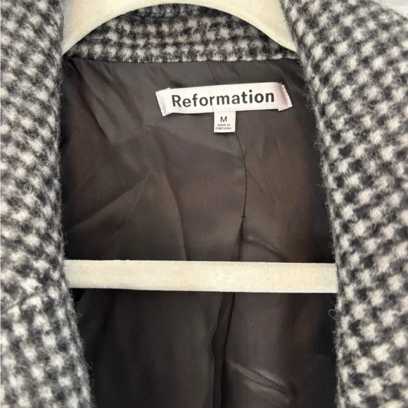 Reformation York coat - Picture 7 of 10